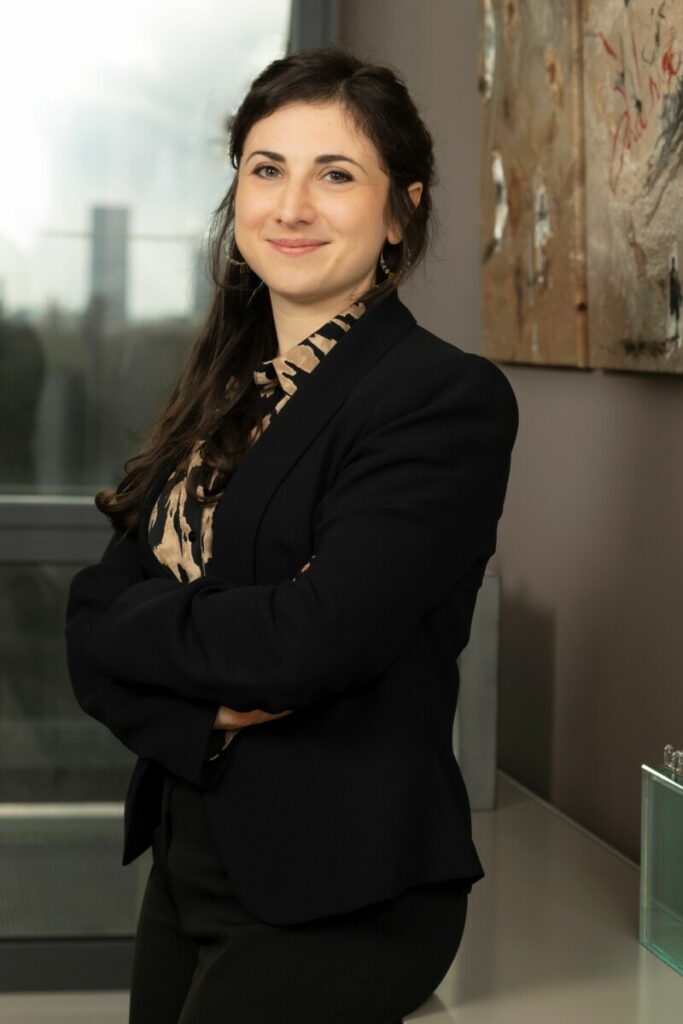 Eva BIEZUNSKI